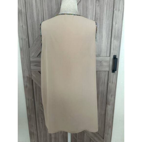 Soprano large sleeveless high low top - Picture 5 of 6
